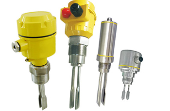 Vibrating fork level switches