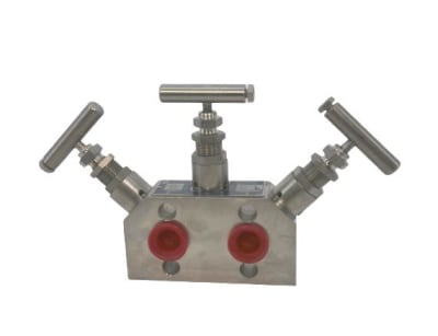 ANDERSON GREENWOOD MC3HPS4XP - , INSTRUMENT MANIFOLD VALVE, 8000 PSI AT 100`F, 3030 PSI AT 1000`F, BODY 316, TRIM 316
