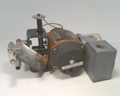 DISCONTINUED BY MANUFACTURER, PNEUMATIC ACTUATOR, MODEL, 10, SERIES 40, OUTPUT TORQUE AT 60 PSI, 75 IN LBS, OPERATING PRESSURE 120 PSI