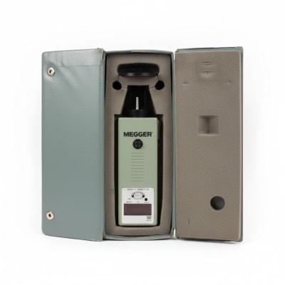 Megger 359970 - TACHOMETER DIGITAL 1.5VX4
