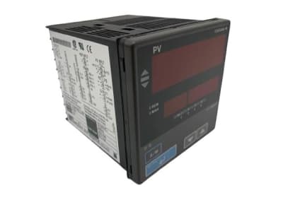 Yokogawa UT450-04 - DISCONTINUED BY MANUFACTURER, TEMPERATURE CONTROLLER, 1/4 DIN, EXTRA LARGE SCREEN, 5 DIGIT DISPLAY, 100-240 VAC, 50/60 H