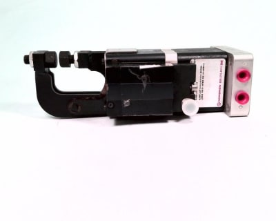 Norgren GL500-J12FGA1GXG4 - PNEUMATIC GRIPPER, W REAR MOUNT FLANGE, SINGLE INSERT / FIXED NARROW UPPER