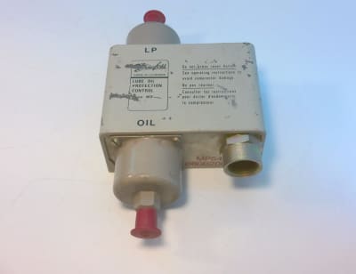 DIFFERENTIAL LUBE OIL PRESSURE SWITCH, 6 PSI