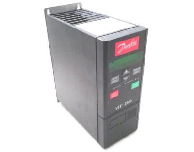DISSCONTINUED BY MANUFACTURER, AC DRIVE, VARIABLE SPEED, VLT 2800 SERIES, 3 PHASE, 380-480 VAC, 50/60 HZ, 1.6AMP, 1.1 KVA