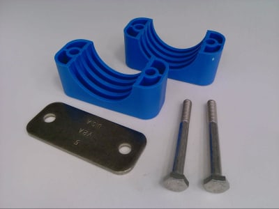 Swagelok 304-S5-PP-20P - BOLTED PLASTIC CLAMP PIPE SUPPORT KIT 1-1/4IN PIPE SIZE POLYPROPYLENE SUPPORT BODY