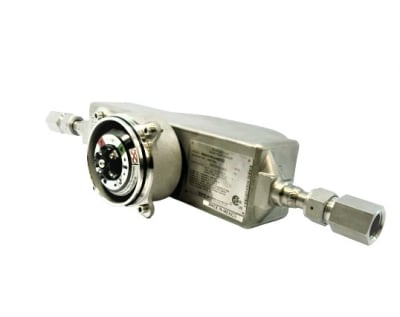 Swagelok R025S319NCAAEZYZZ - FLOW METER, MICRO MOTION R-SERIES CORIOLIS, SENSOR SIZE: 1/4 INCH (DN6), MAX PRESSURE: 1450 PSIG (100 BARG), #8 VCO 319/