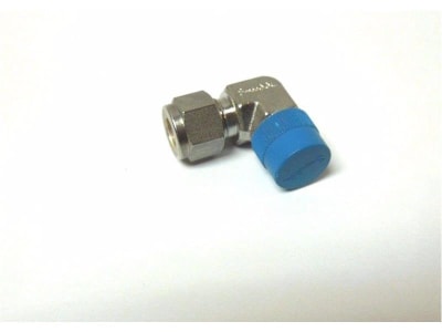 Swagelok S-600-2-6 - CARBON STEEL SWAGELOK TUBE FITTING, MALE ELBOW, 3/8 IN. TUBE OD X 3/8 IN. MALE NPT