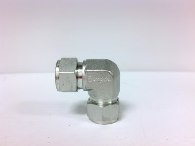 Swagelok SS-1210-9 - TUBE FITTING, STAINLESS STEEL, UNION ELBOW, 3/4 IN. TUBE OD