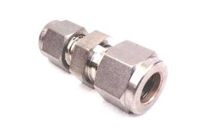 Swagelok SS-600-6-4 - TUBE FITTING, REDUCING UNION, 3/8" X 1/4" TUBE OD, STAINLESS STEEL
