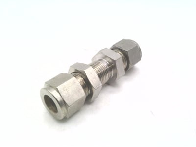 Swagelok SS-600-61 - TUBE FITTING, BULKHEAD UNION, 3/8 IN. TUBE OD, STAINLESS STEEL