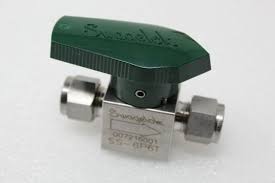 Swagelok SS-6P6T-SC11 - DISCONTINUED BY MANUFACTURER, QUARTER TURN INSTRUMENT PLUG VALVE, 3/8 IN. SWAGELOK TUBE FITTING, SC-11 CLEANED, MANUAL O