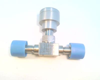 Swagelok SS-8BK-V19-10 - SS BELLOWS-SEALED VALVE, GASKETED, PCTFE STEM TIP, 1/2 IN. FEMALE SWAGELOK VCR FITTING, SC-11 CLEANED, NO ACTUATOR