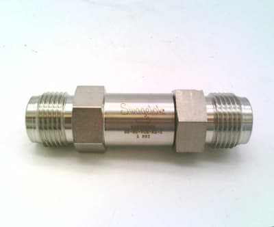Swagelok SS8CVCRKZ13 - SWAGELOK, SS8CVCRKZ13, CHECK VALVE, FIXED PRESSURE, 1/2IN, 5PSIG, 0.35BAR,